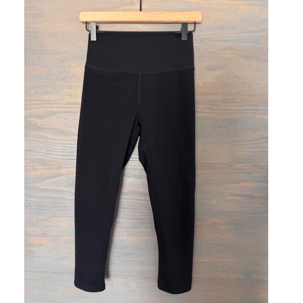 Elastique Athletics Adorn Leggings Black Micro-massage Compression Cropped S